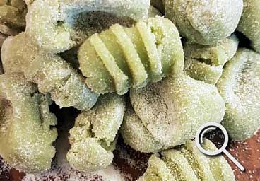 fresh pasta shape Spinach Gnocchi from pastiamo